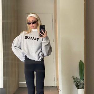 Meet your Posher, Mia